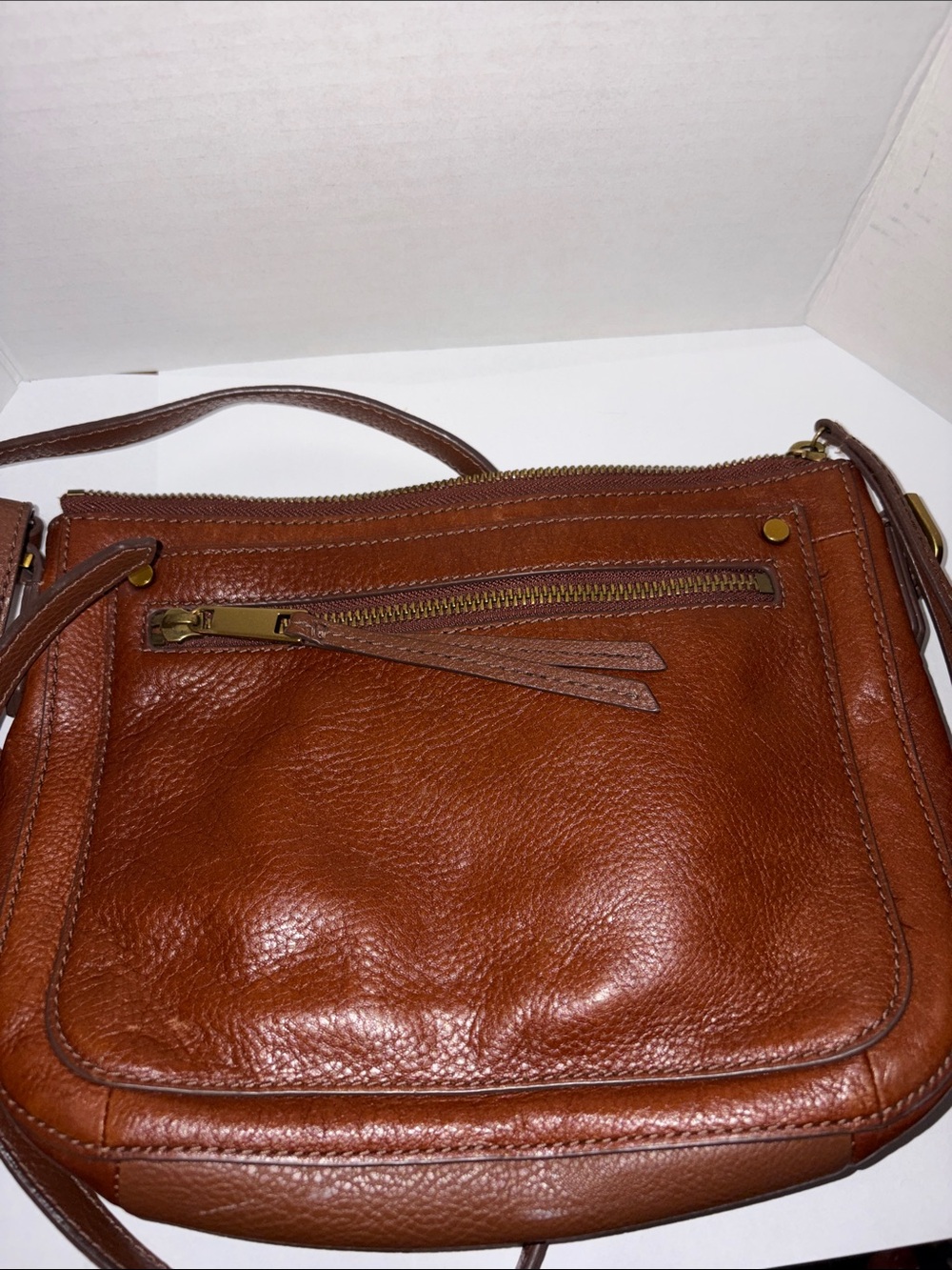 Fossil Leather Crossbody Bag in Brown - Classic Everyday Style